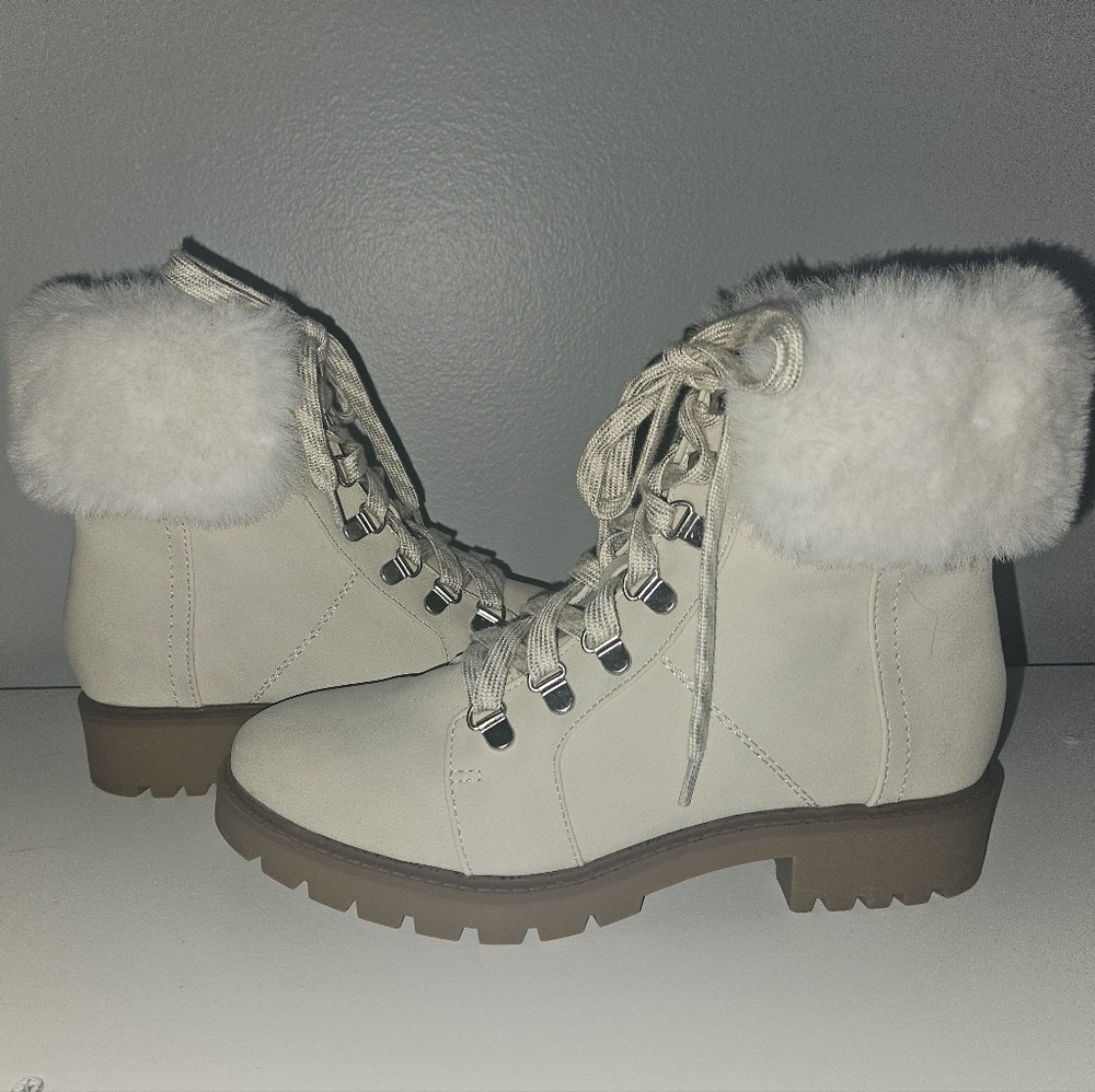 ESPRIT "Jesse" Leather Faux Fur Ankle Snow Winter Boots - Size 8 ❄️ - Picture 4 of 9